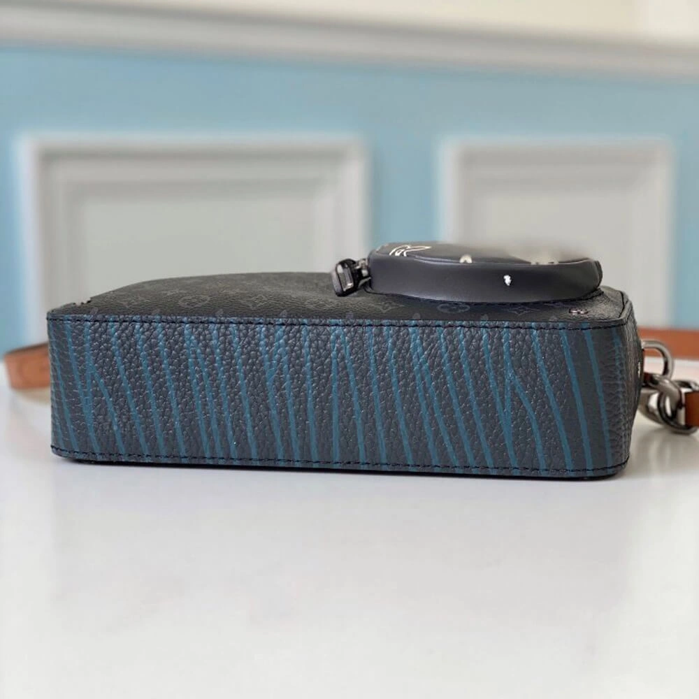 Louis Vuitton VOLGA ON STRAP Casual 676