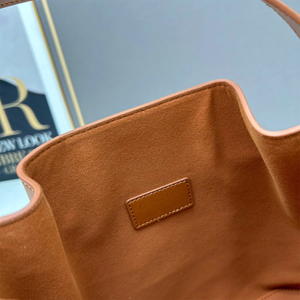 MEDIUM C’EST DIOR BAG Snug 2275