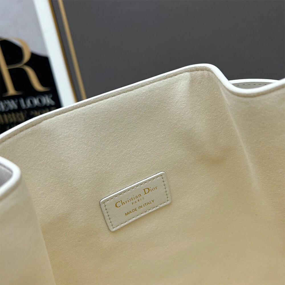 MEDIUM C’EST DIOR BAG Flexible 2270