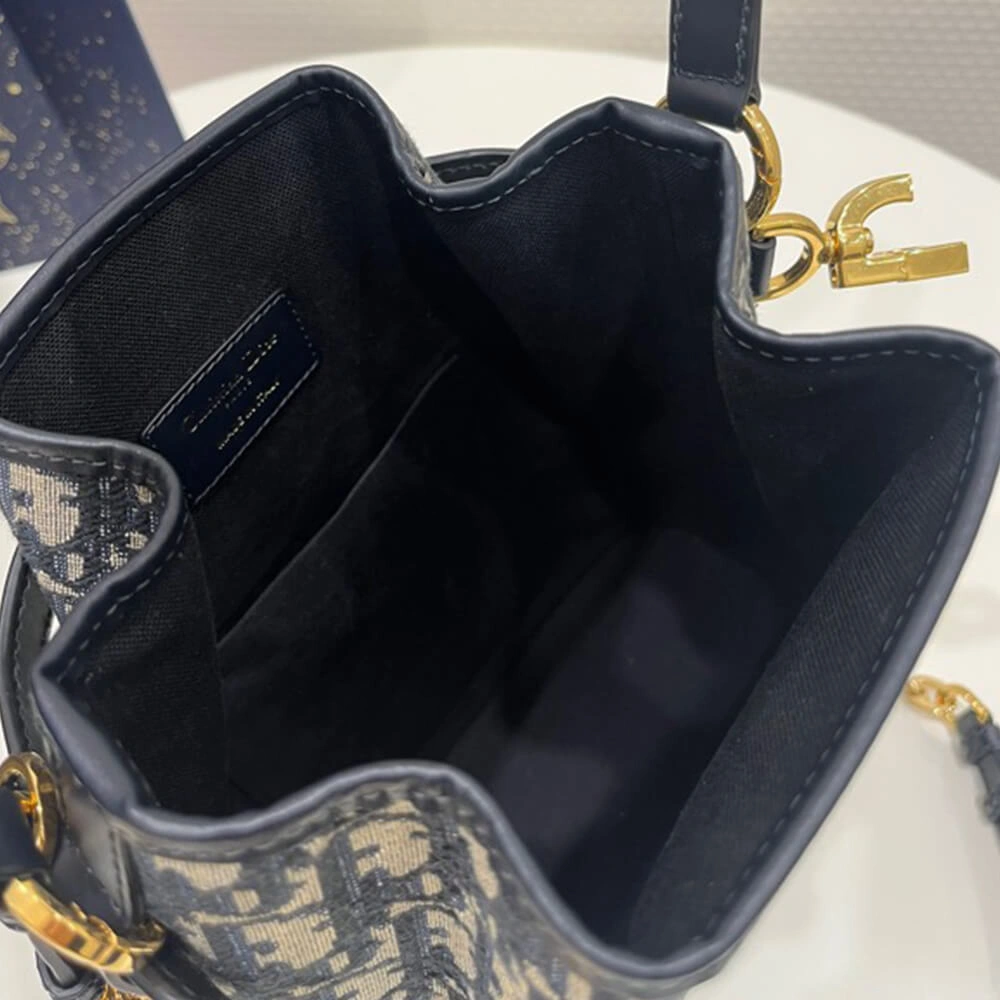 MEDIUM C’EST DIOR BAG Unisex 2273