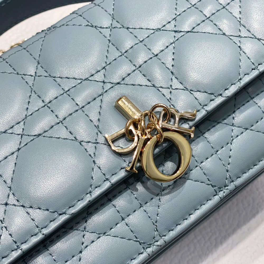 Cozy MISS DIOR MINI BAG 2287