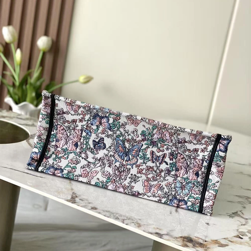 Durable Medium Dior Book Tote 2100
