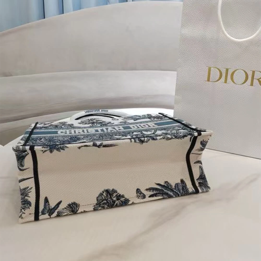 Medium Dior Book Tote Casual 2071