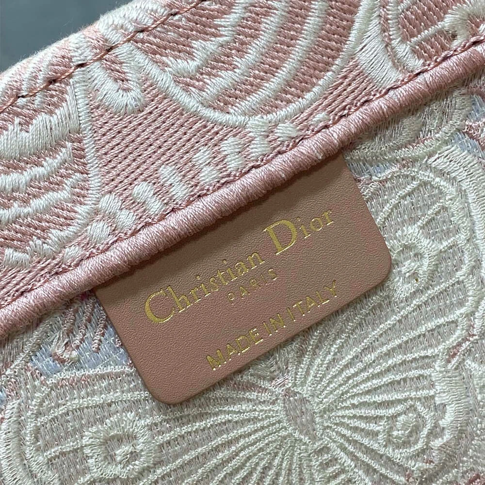 Medium Dior Book Tote MoistureWicking 2139
