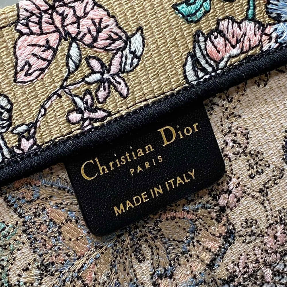 EasyMatch Medium Dior Book Tote 2102