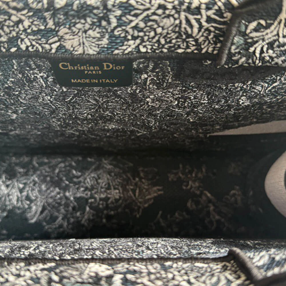 EasyCare Medium Dior Book Tote 2330