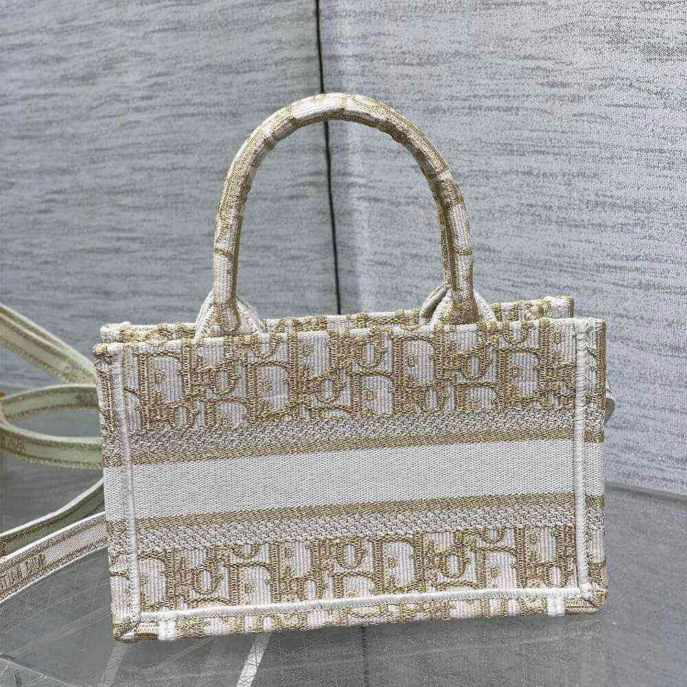 Mini Dior Book Tote Snug 2146