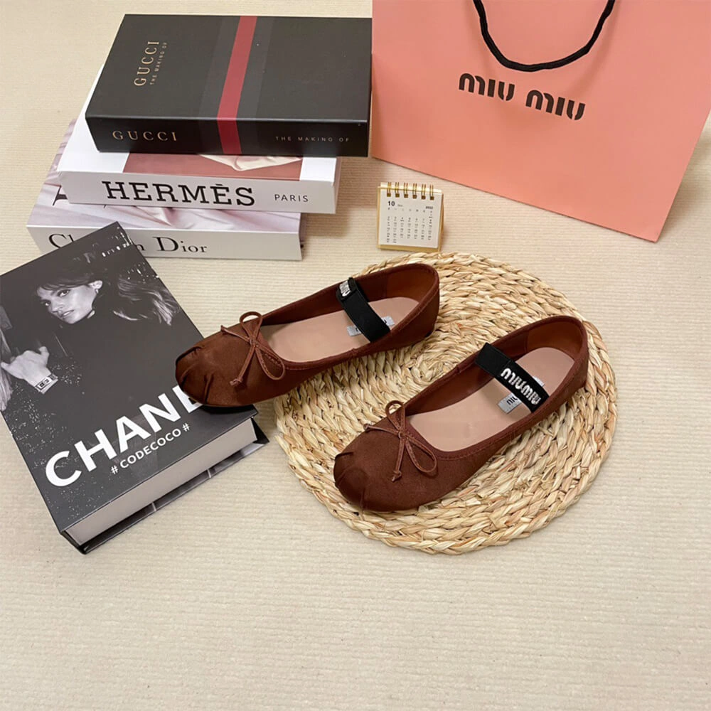 Durable MiuMiu Satin ballerinas 3444