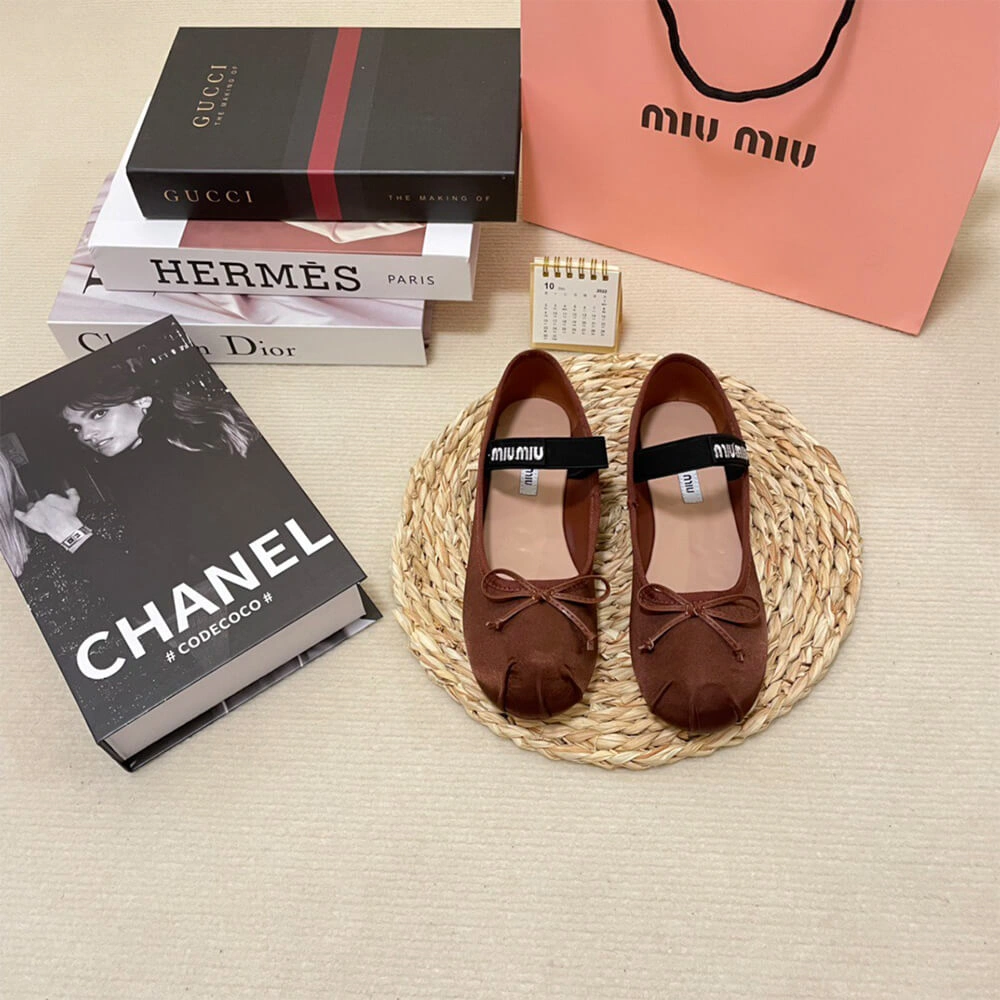 Durable MiuMiu Satin ballerinas 3444