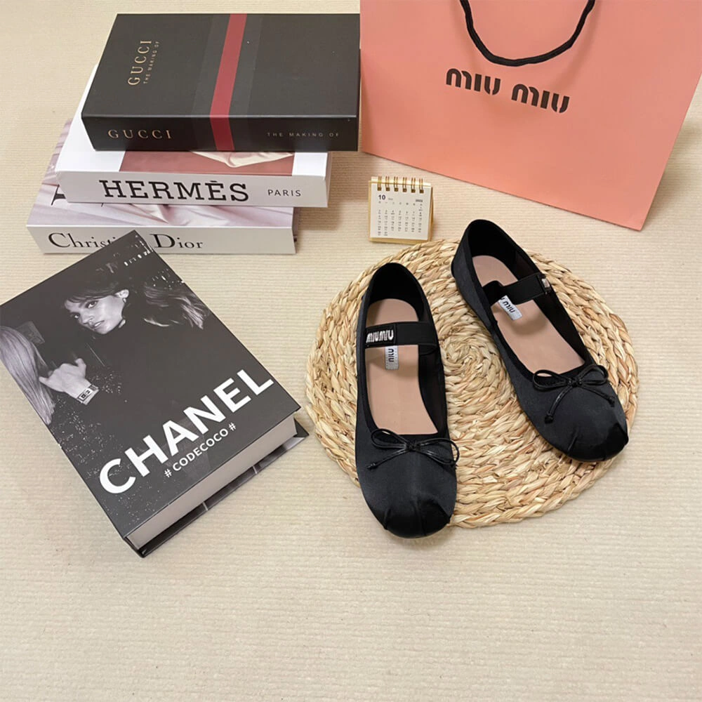 Trendy MiuMiu Satin ballerinas 3437