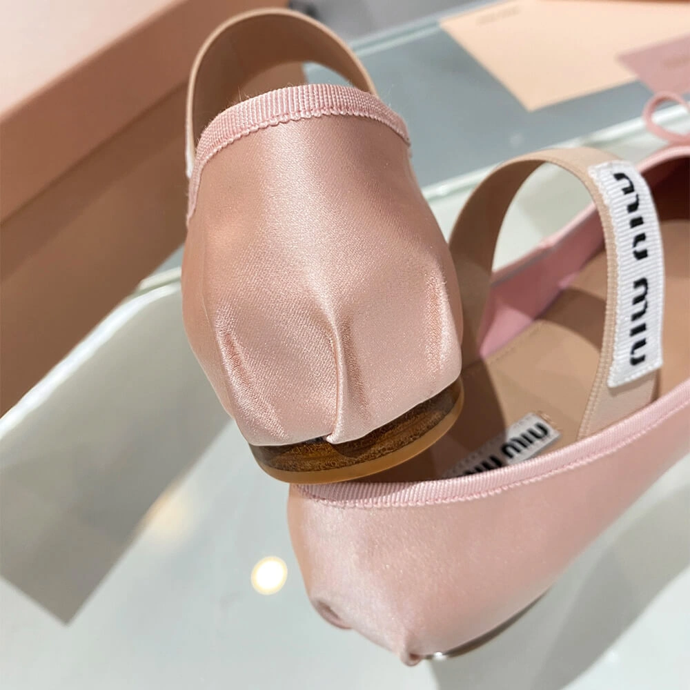 Cozy MiuMiu Satin ballerinas 3442