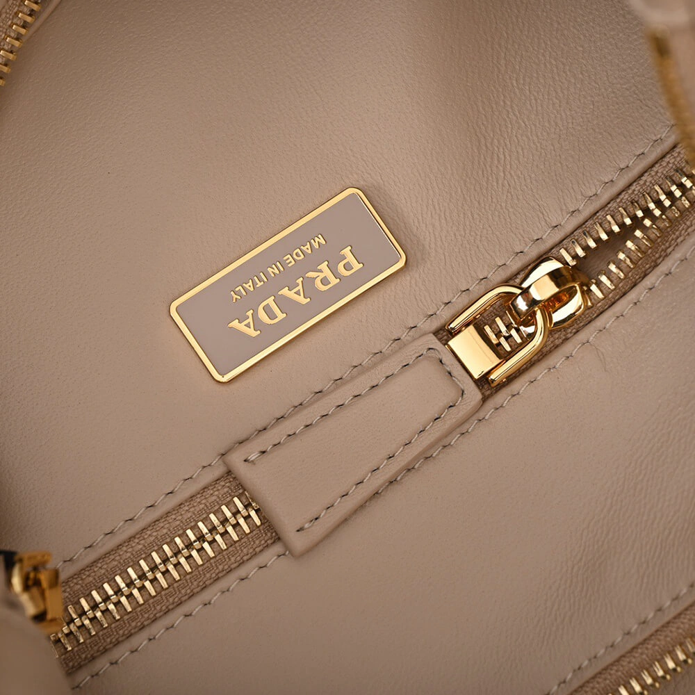 Prada Aimee large leather shoulder bag Cozy 2946