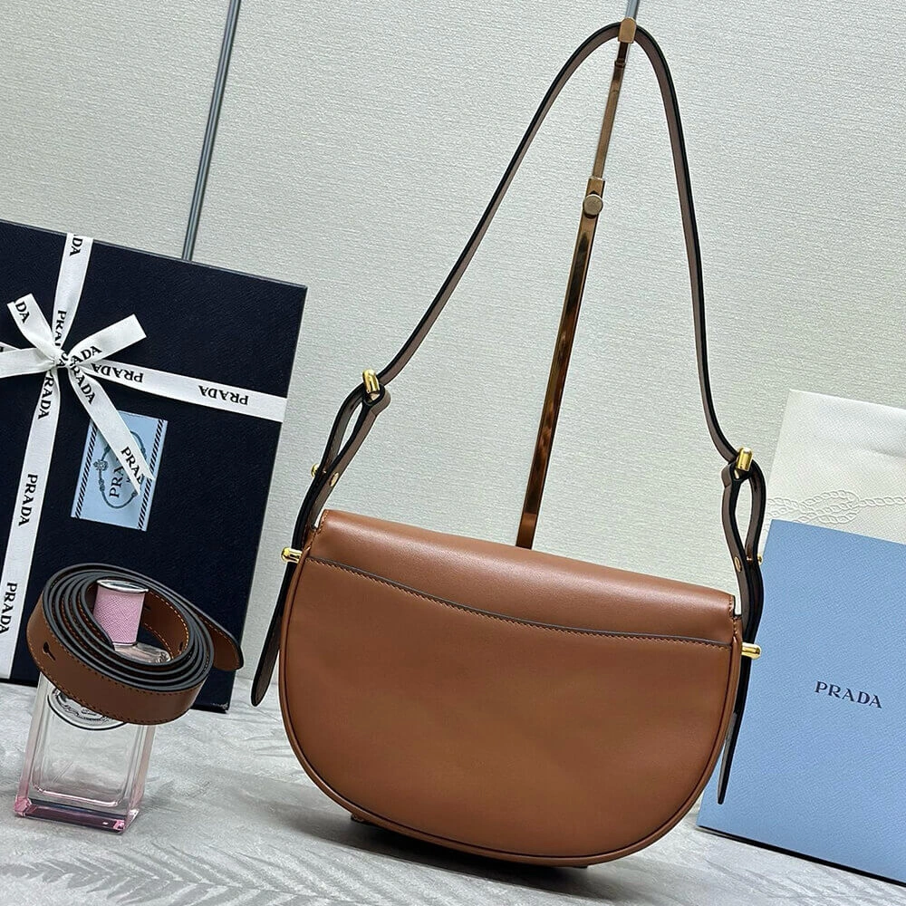 Prada Arque leather shoulder bag with flap Durable 2971