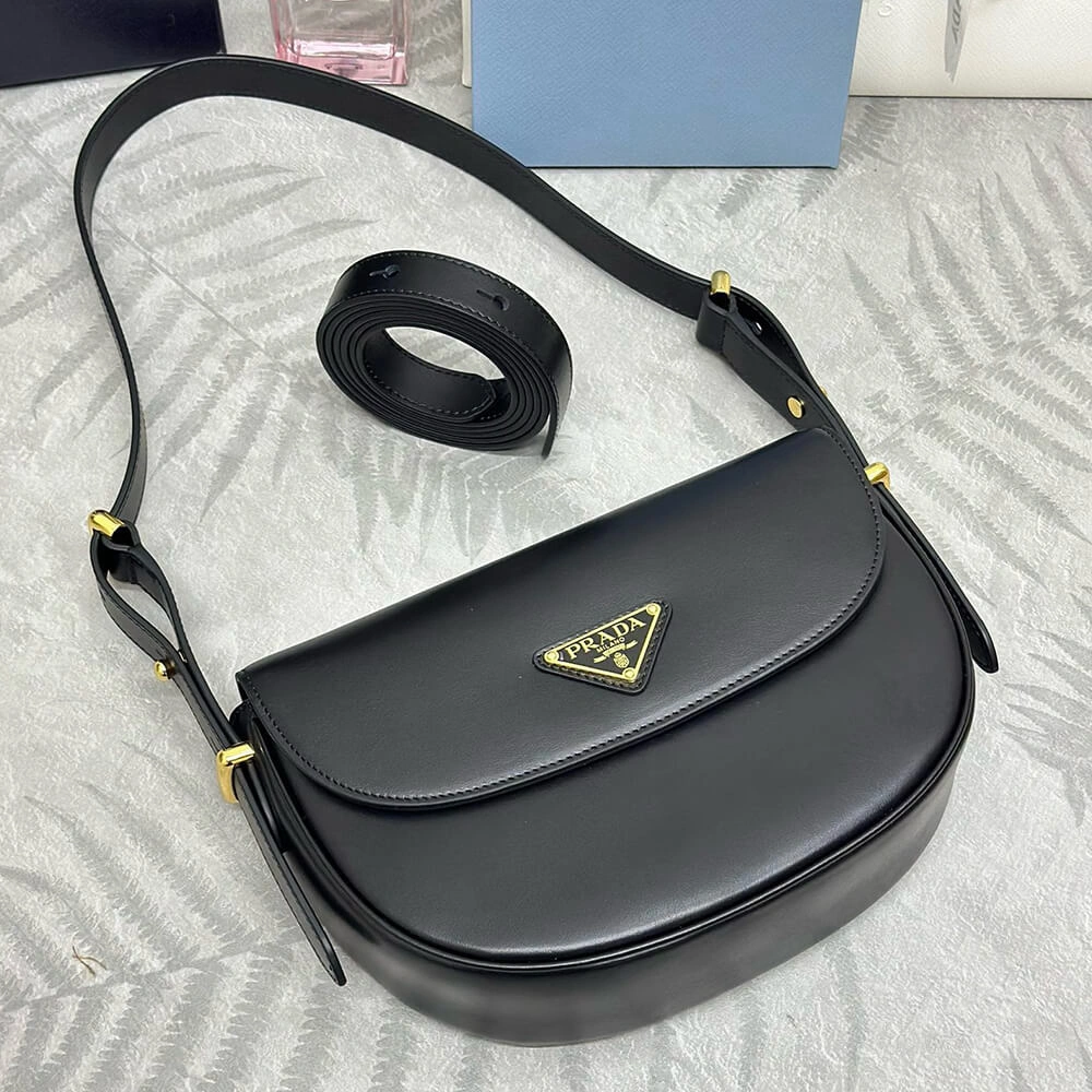 Casual Prada Arque leather shoulder bag with flap 2985