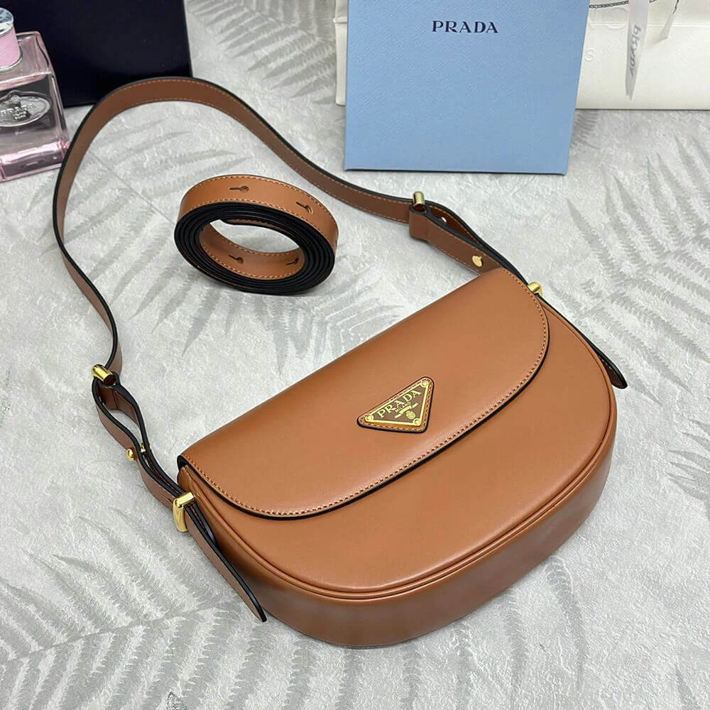 Prada Arque leather shoulder bag with flap Durable 2971