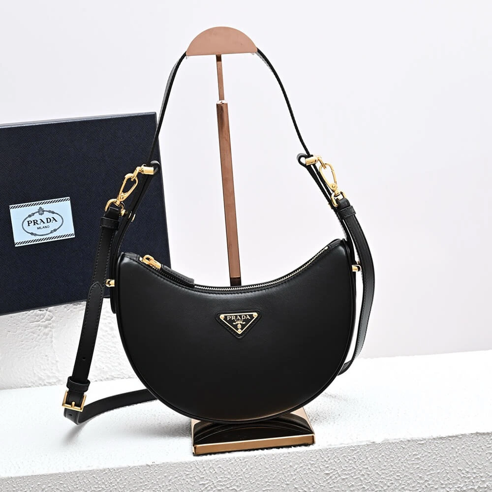 Prada Arque leather shoulder bag Durable 2908