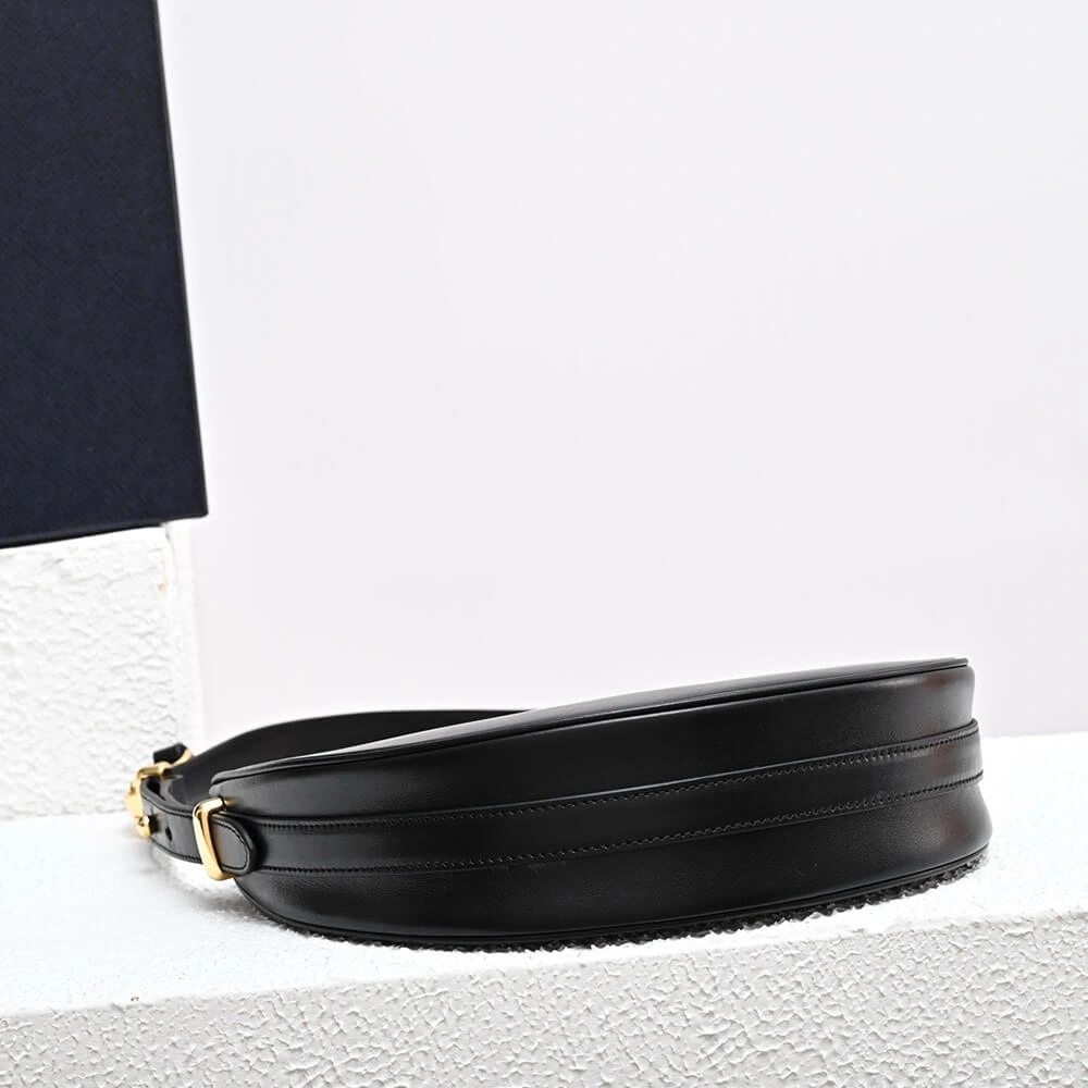 Prada Arque leather shoulder bag Durable 2908