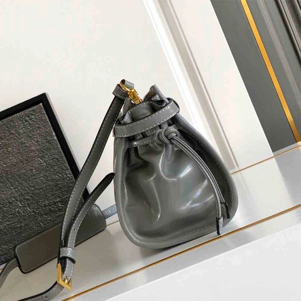 Stylish Prada Bonnie small leather shoulder bag(HIGH-END GRADE) 2944
