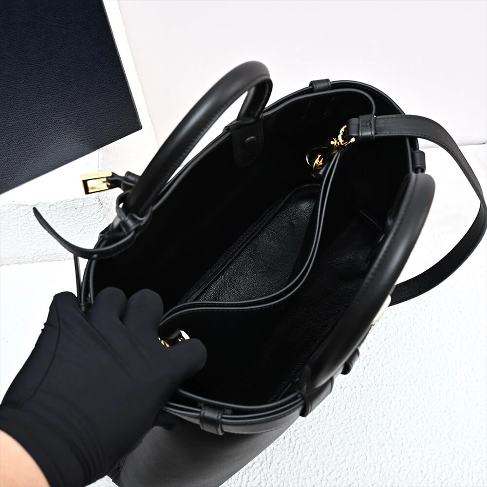 Cozy Prada Buckle medium leather handbag with double belt(high-end grade) 2962