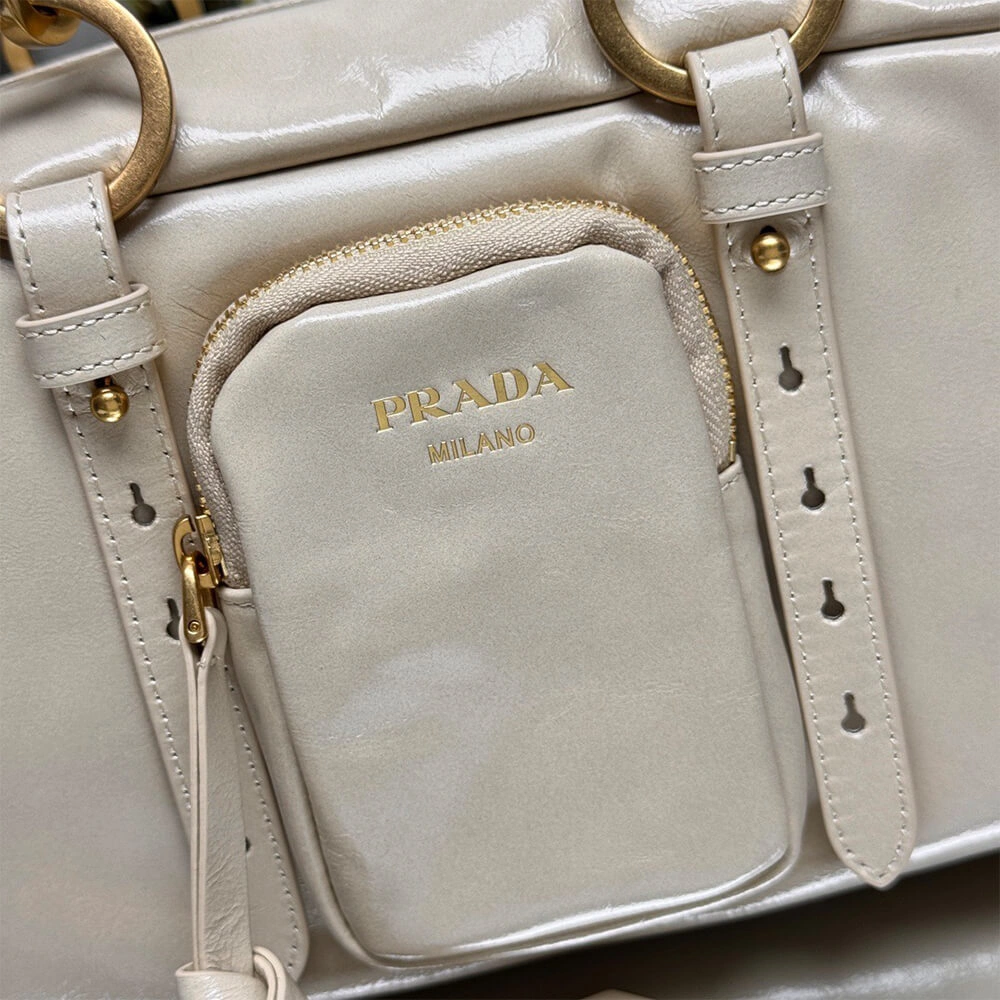 Prada Dangle medium leather top-handle bag(HIGH-END GRADE) Casual 3043