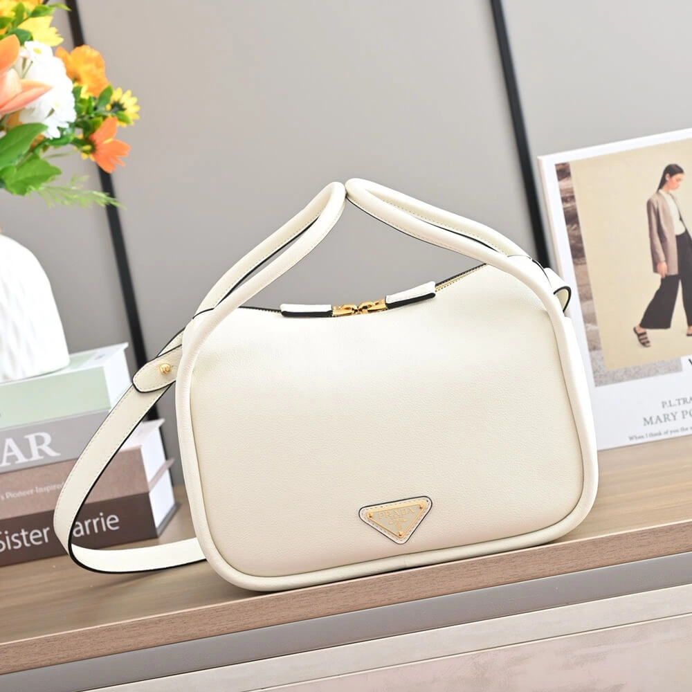 Prada Darling leather handbag Breathable 2894