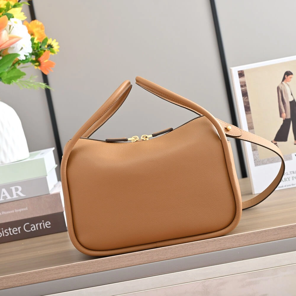 Comfortable Prada Darling leather handbag 2898