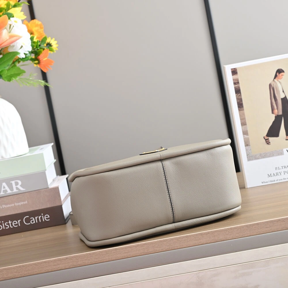 Classic Prada Darling leather handbag 2937