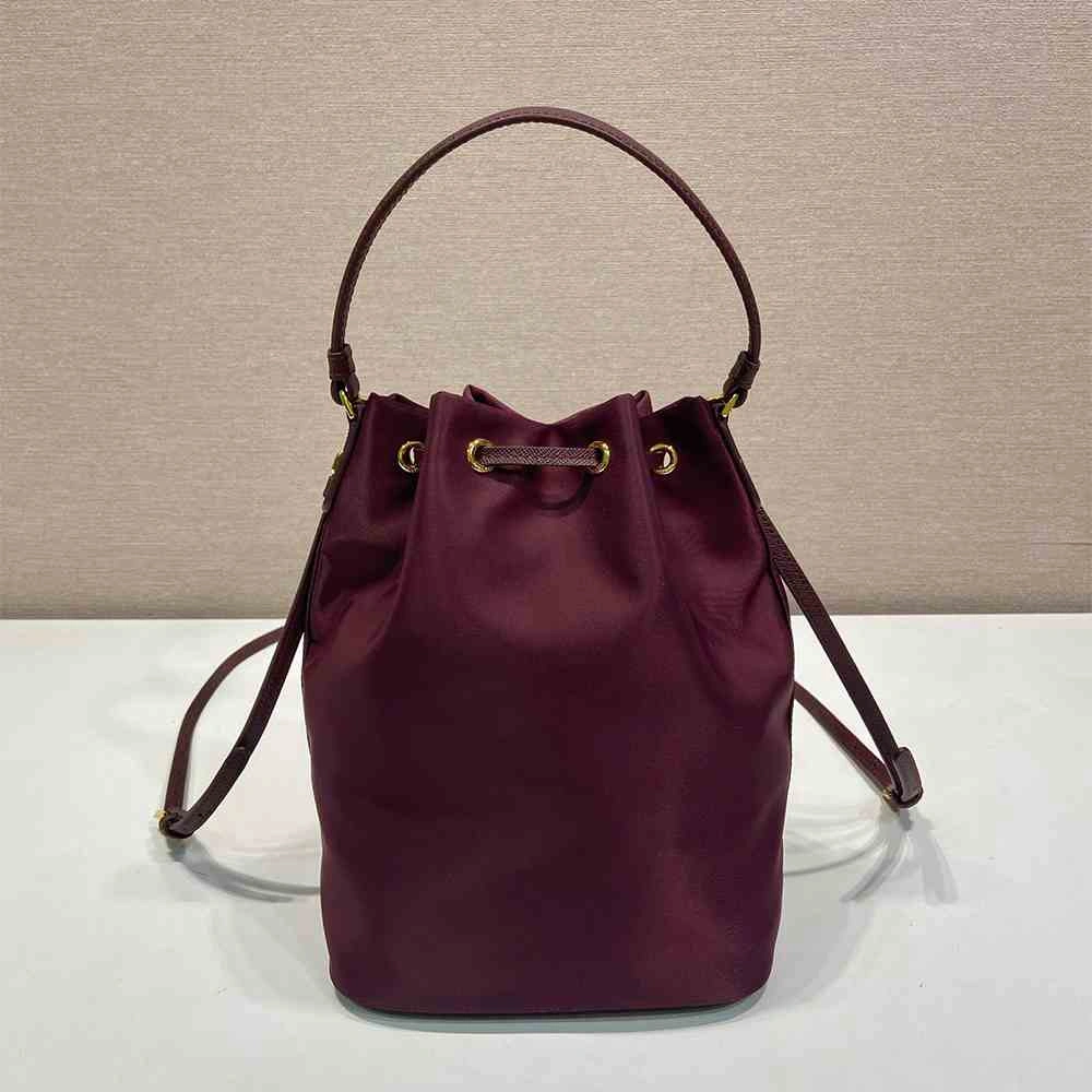 Elegant Prada Duet Re-Nylon bucket bag 2933