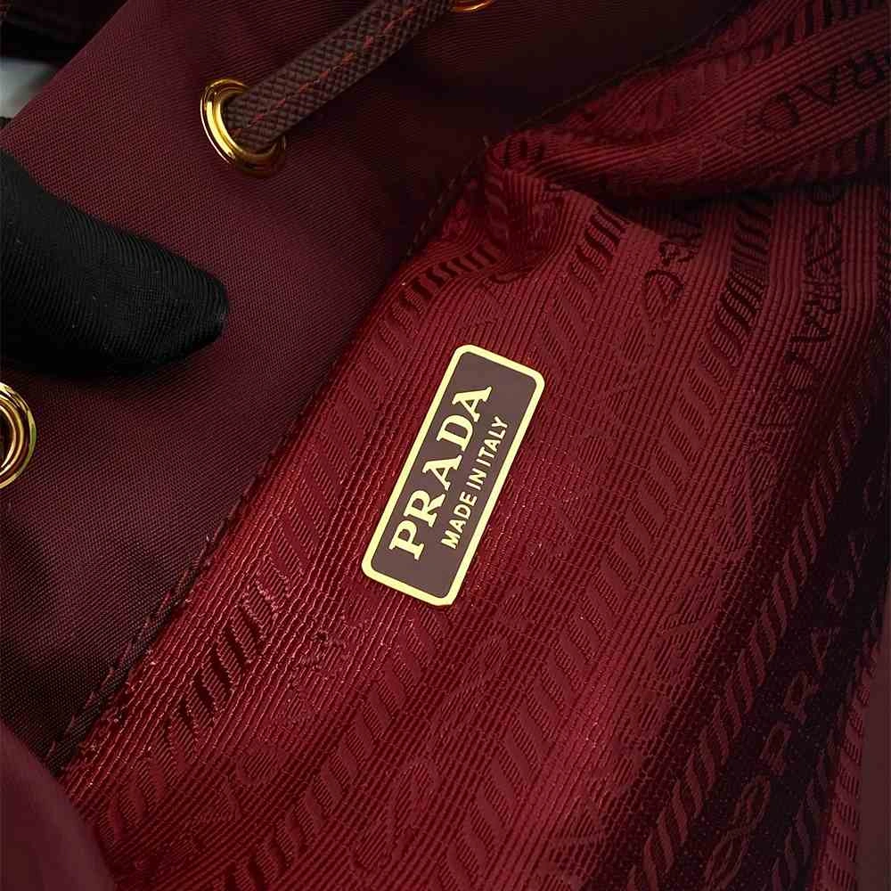 Elegant Prada Duet Re-Nylon bucket bag 2933