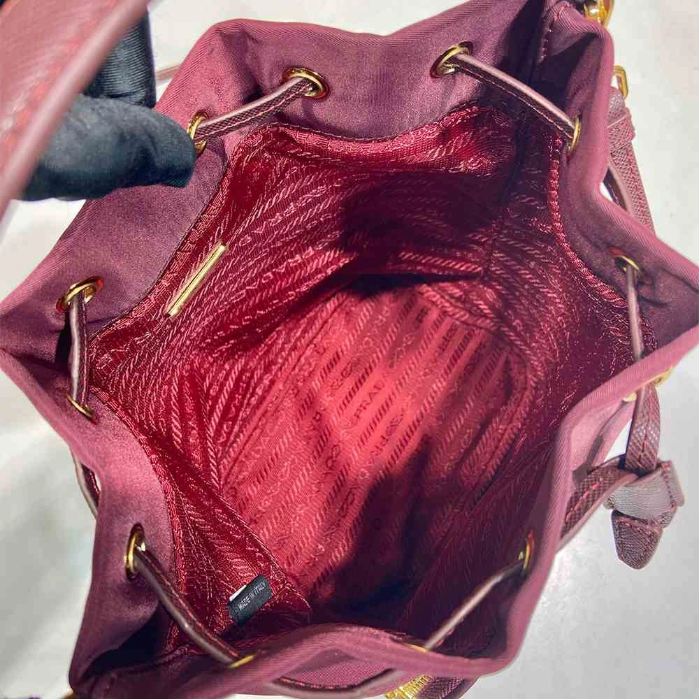 Elegant Prada Duet Re-Nylon bucket bag 2933