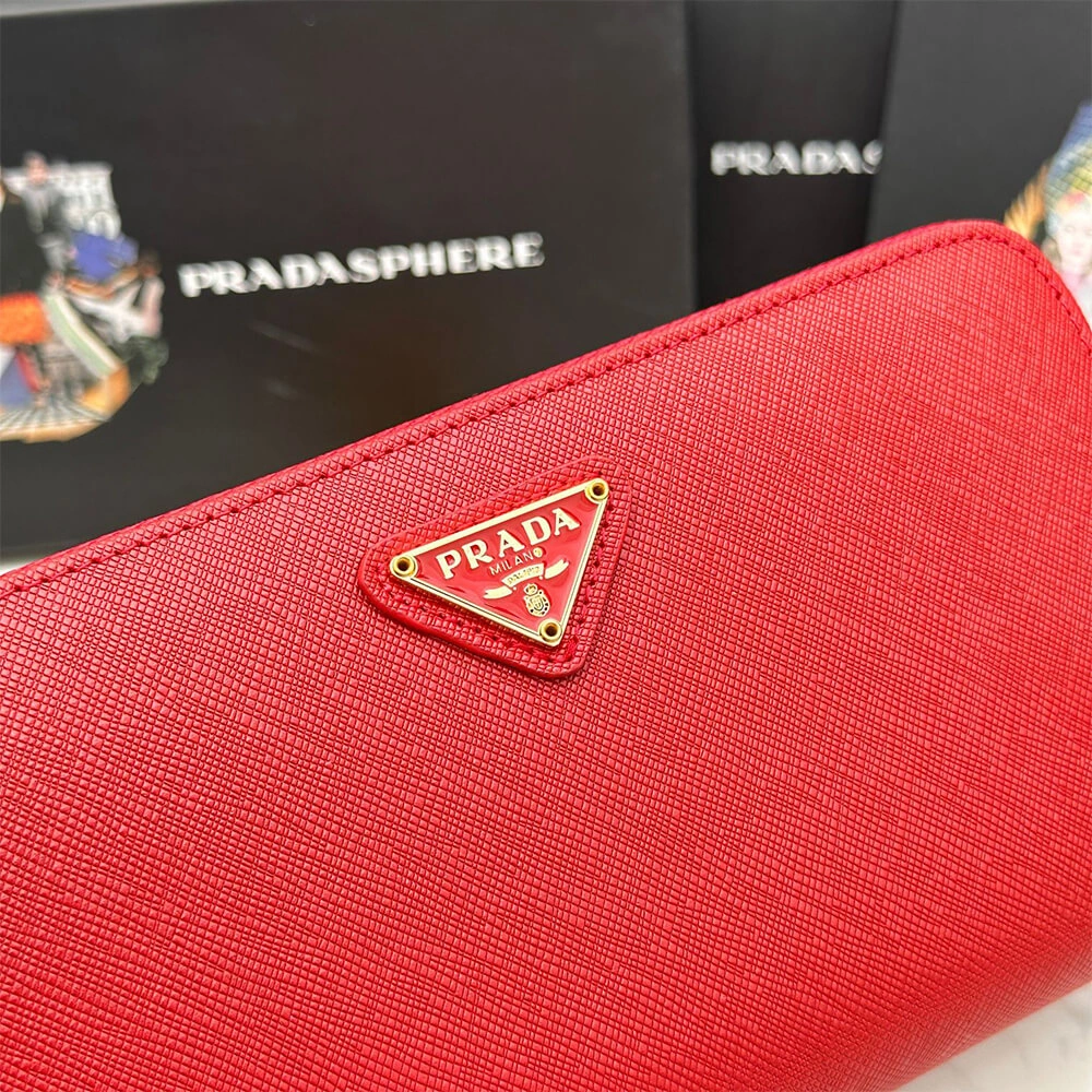 FashionForward Prada Large Saffiano Leather Wallet 3038