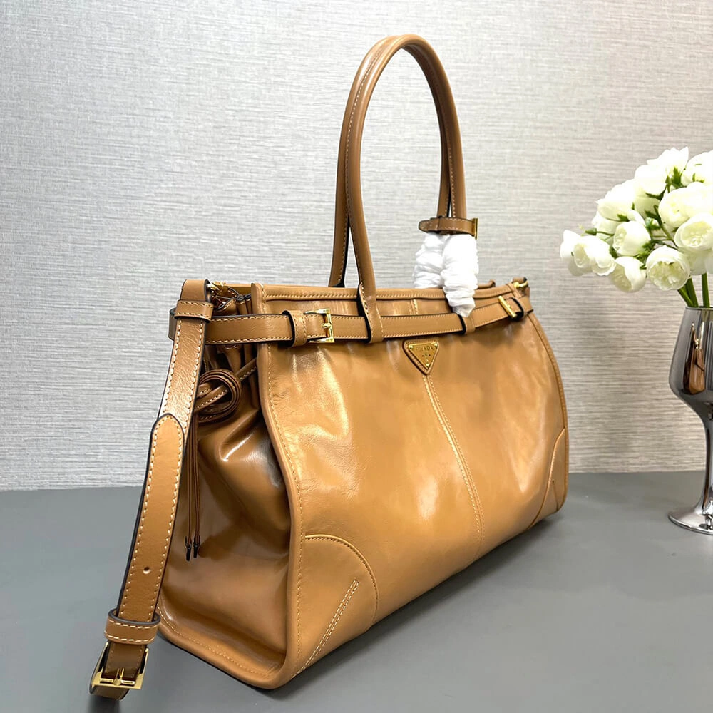 Prada Large leather handbag(high-end grade) Comfortable 2993