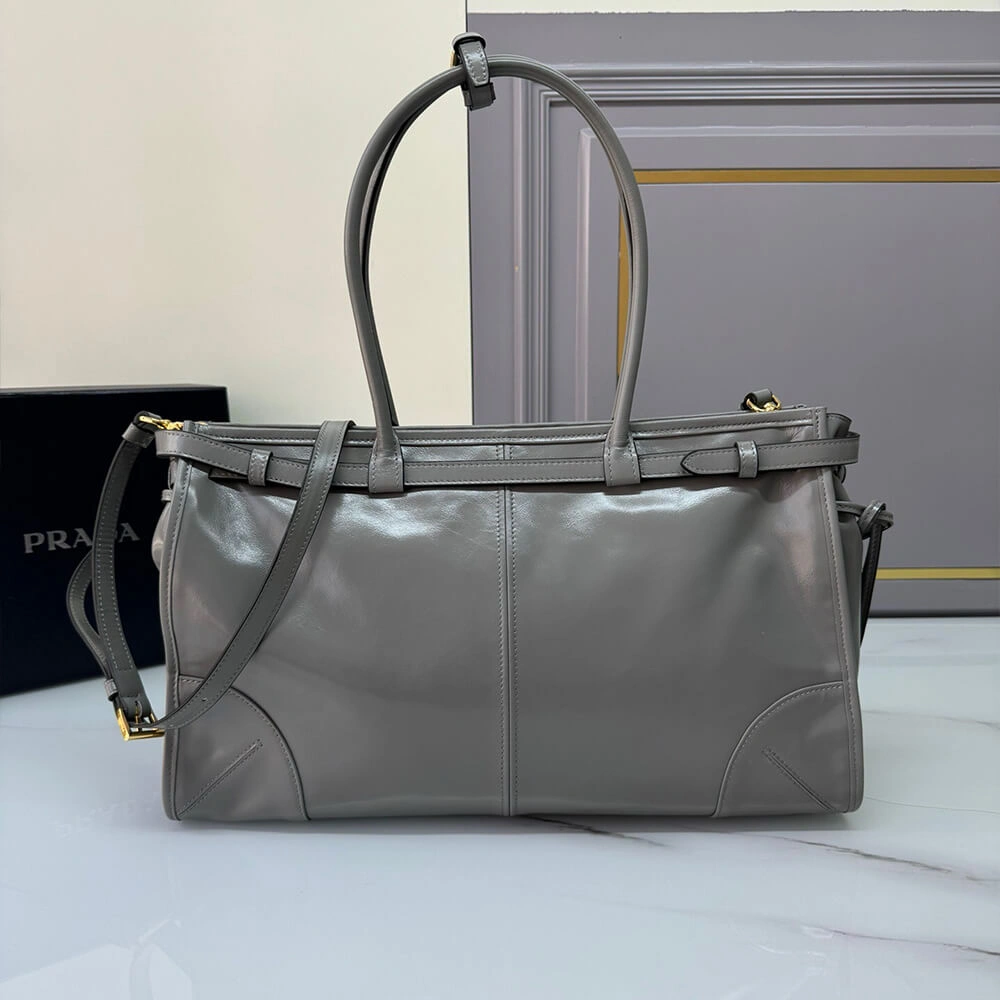 Snug Prada Large leather handbag(high-end grade) 3004