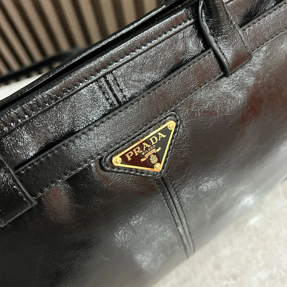 EyeCatching Prada Large leather handbag(high-end grade) 3005