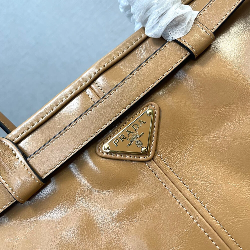 Prada Large leather handbag(high-end grade) Comfortable 2993