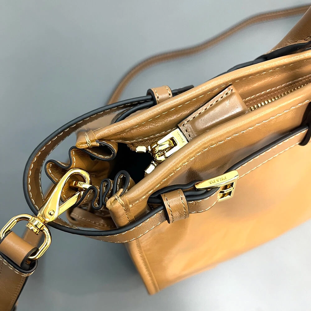 Prada Large leather handbag(high-end grade) Comfortable 2993