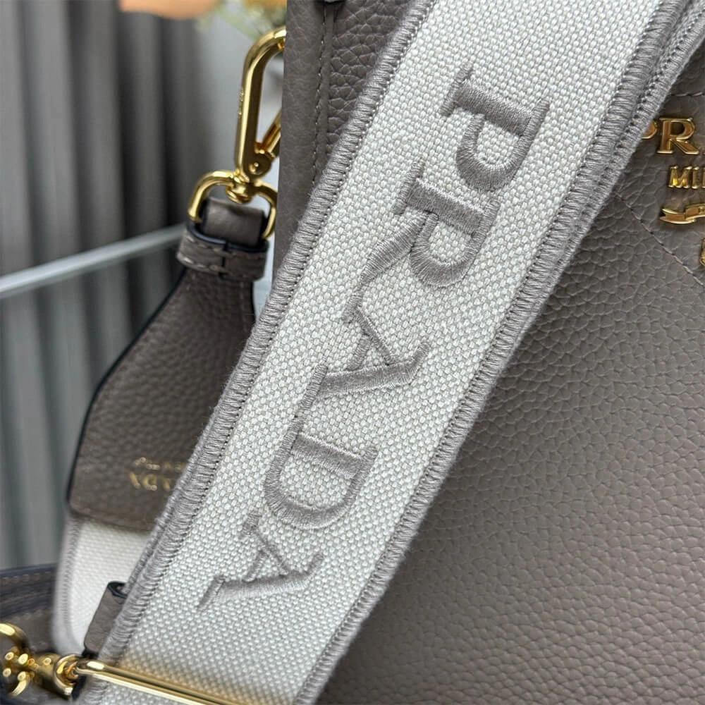 Prada Leather mini shoulder bag(HIGH-END GRADE) Modern 2893
