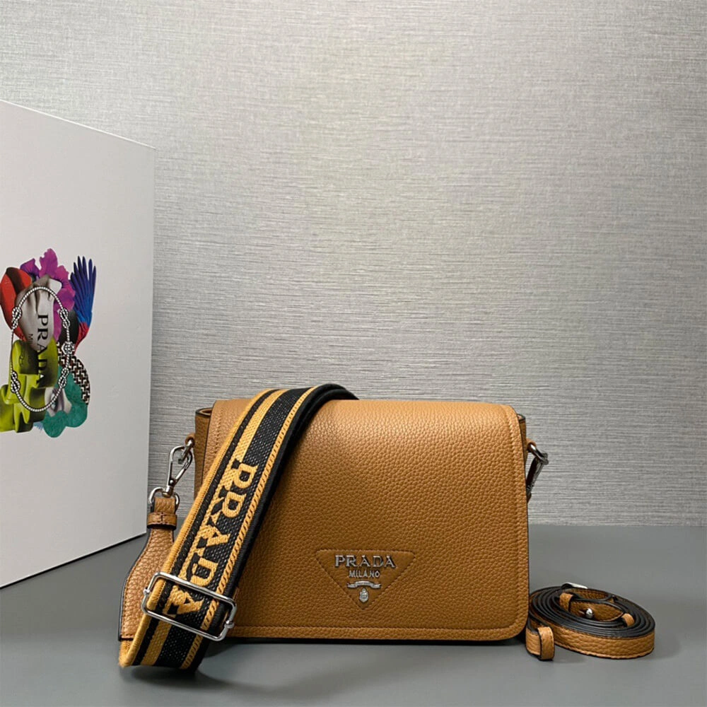 Bold Prada Leather shoulder bag(high-end grade) 3027