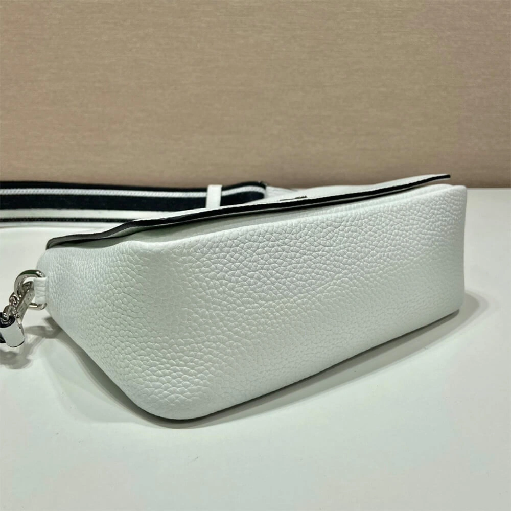 Stylish Prada Leather shoulder bag(high-end grade) 3020