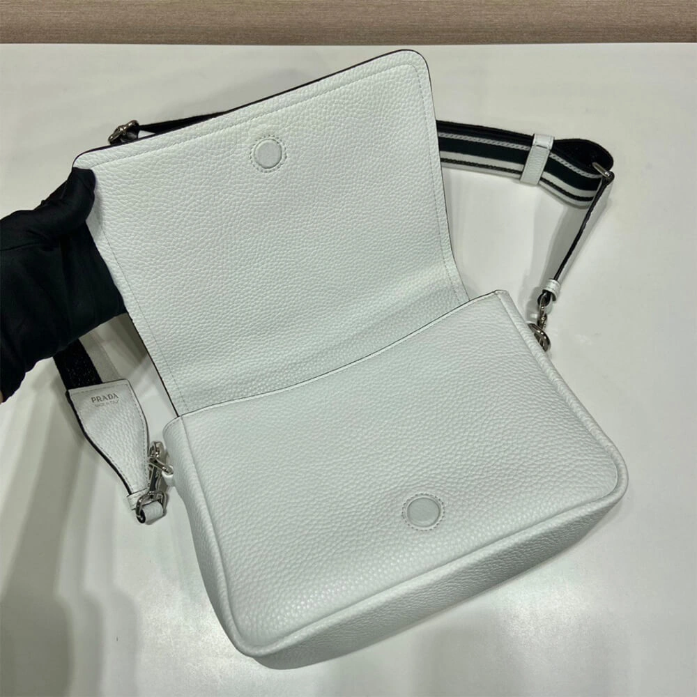 Stylish Prada Leather shoulder bag(high-end grade) 3020