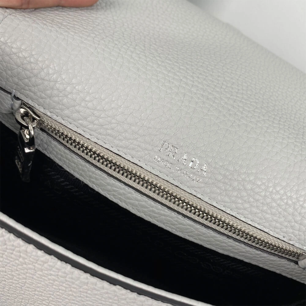 GoAnywhere Prada Leather shoulder bag(high-end grade) 3013