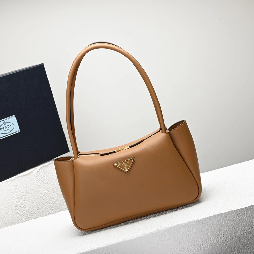 DailyWear Prada Medium leather handbag 2991