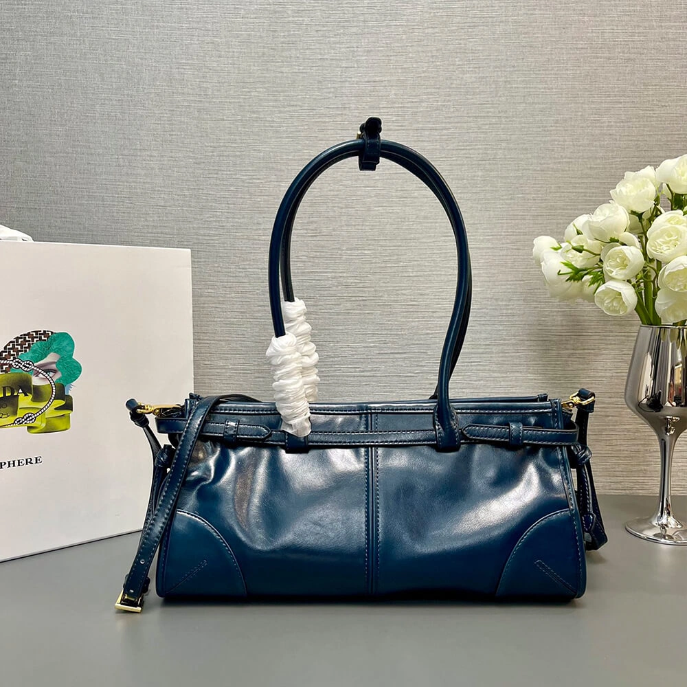 Prada Medium leather handbag(high-end grade) Snug 2963