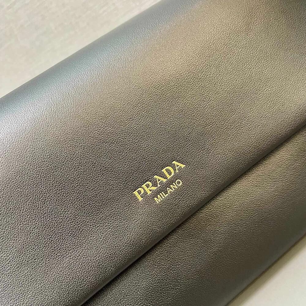 Prada Medium leather shoulder bag (HIGH-END GRADE) Premium 2996