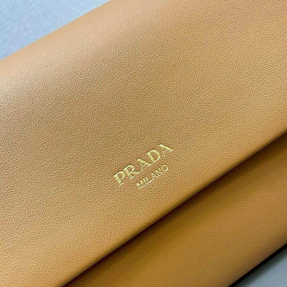 Prada Medium leather shoulder bag (HIGH-END GRADE) Youthful 2906