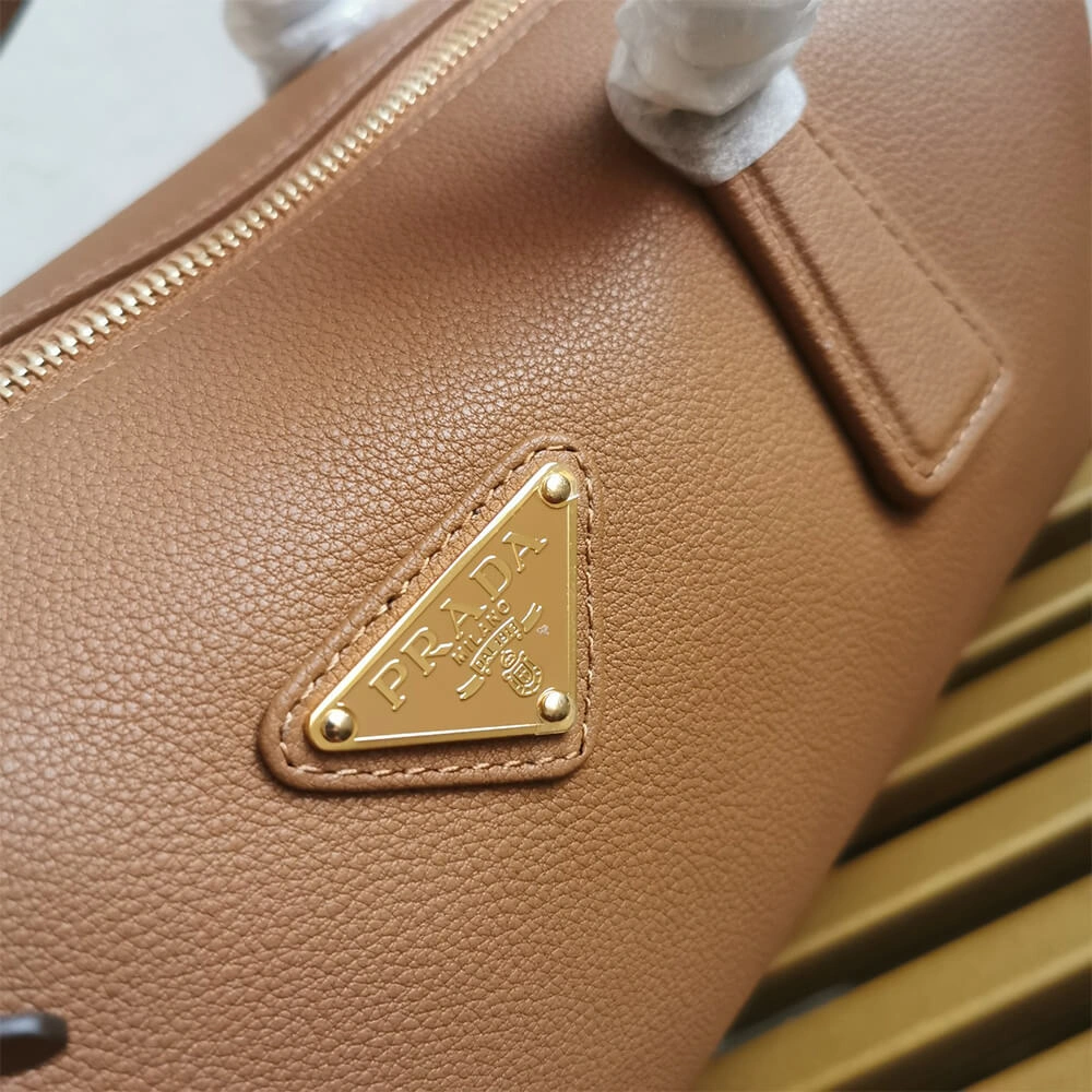 Prada Medium leather top-handle bag with padlock(high-end grade) Comfortable 3033