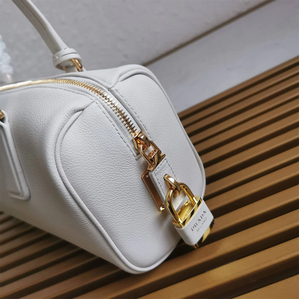 AllSeason Prada Medium leather top-handle bag with padlock(high-end grade) 3042