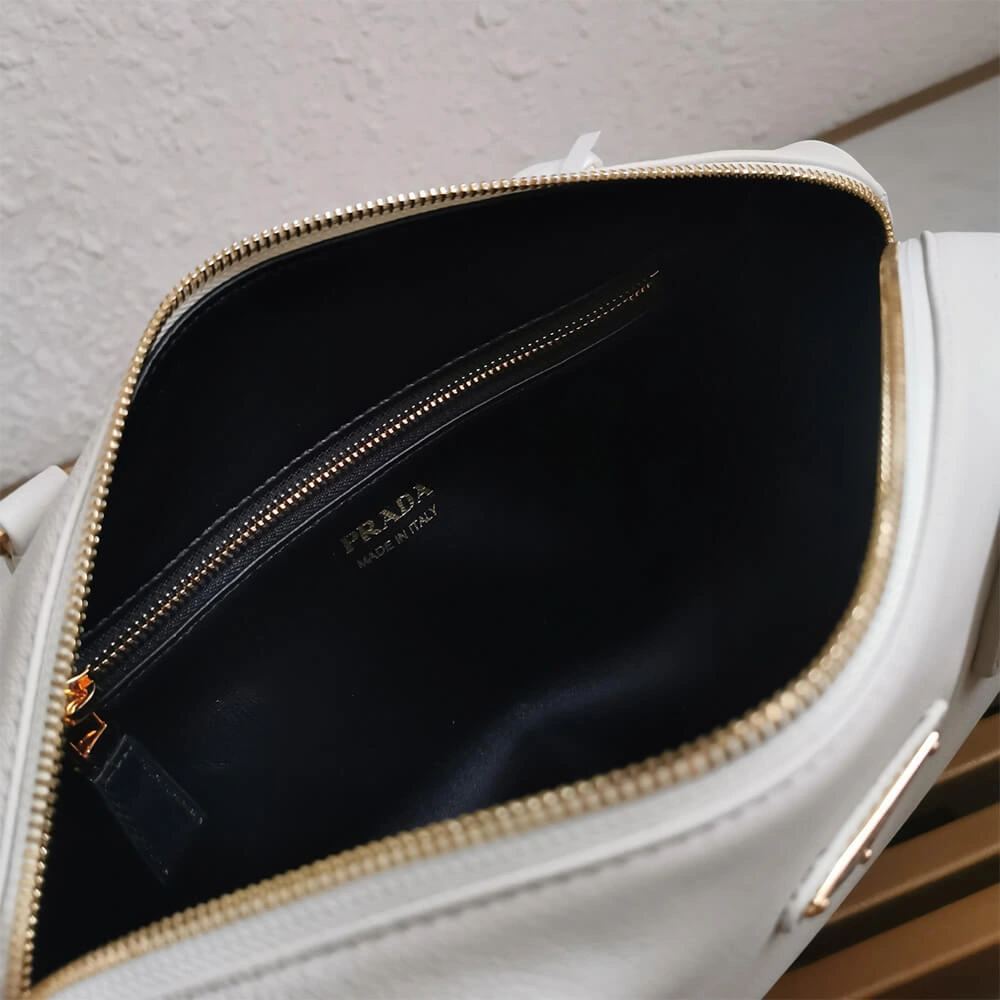 AllSeason Prada Medium leather top-handle bag with padlock(high-end grade) 3042