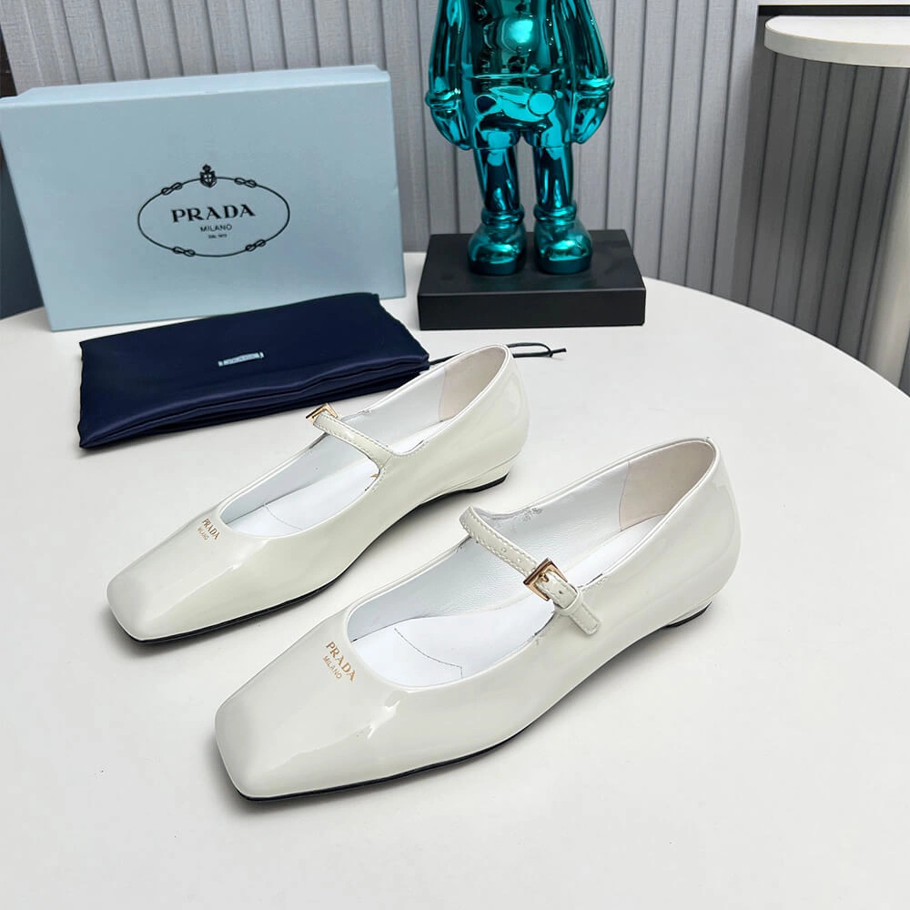 Effortless Prada Patent Leather Mary Jane Ballerinas 3460