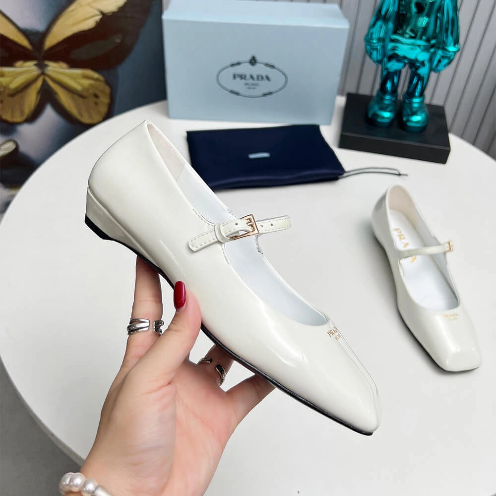 Effortless Prada Patent Leather Mary Jane Ballerinas 3460